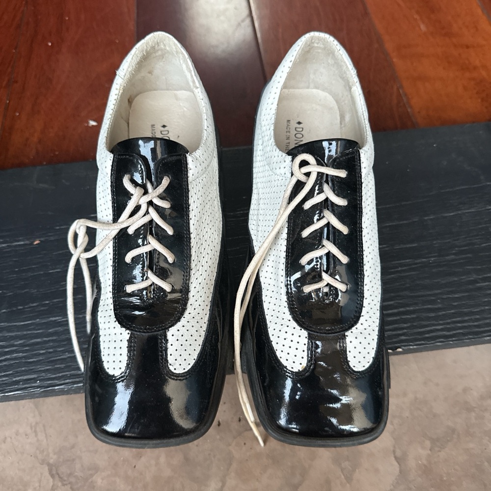 Vintage Donald Pliner Tuxedo Sport Black and White Lace-Up Shoes